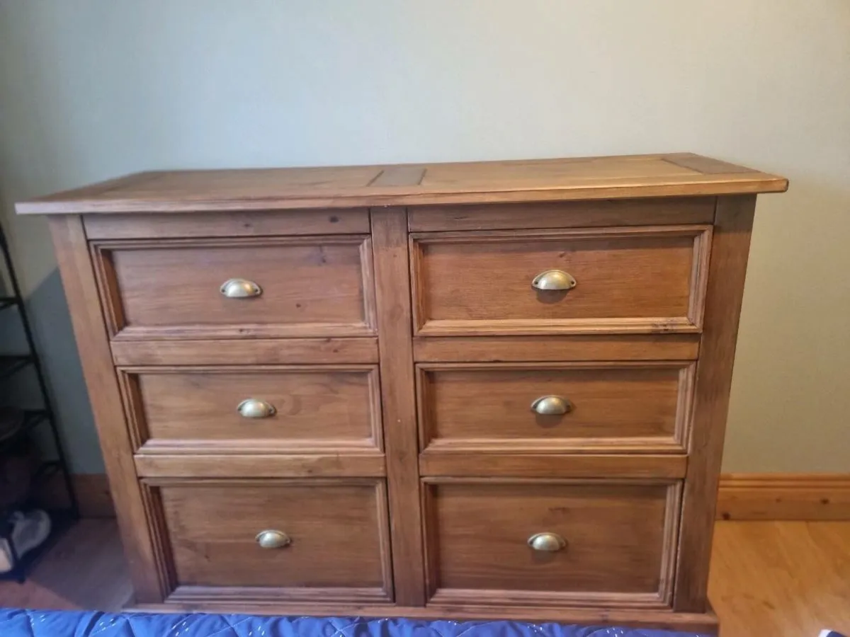Chest of drawers - Image 1
