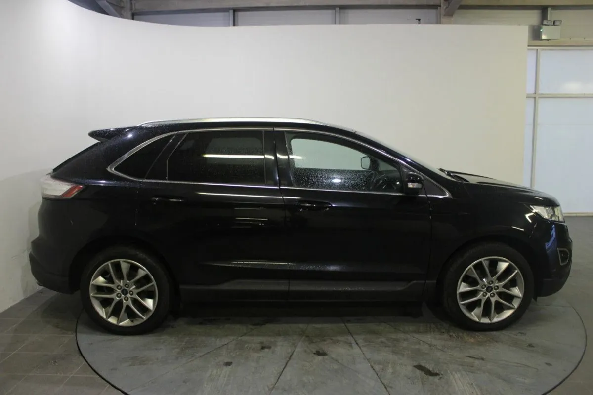 Ford Edge 2.0 TDCi 180PS AWD Titanium AUTO - Image 3