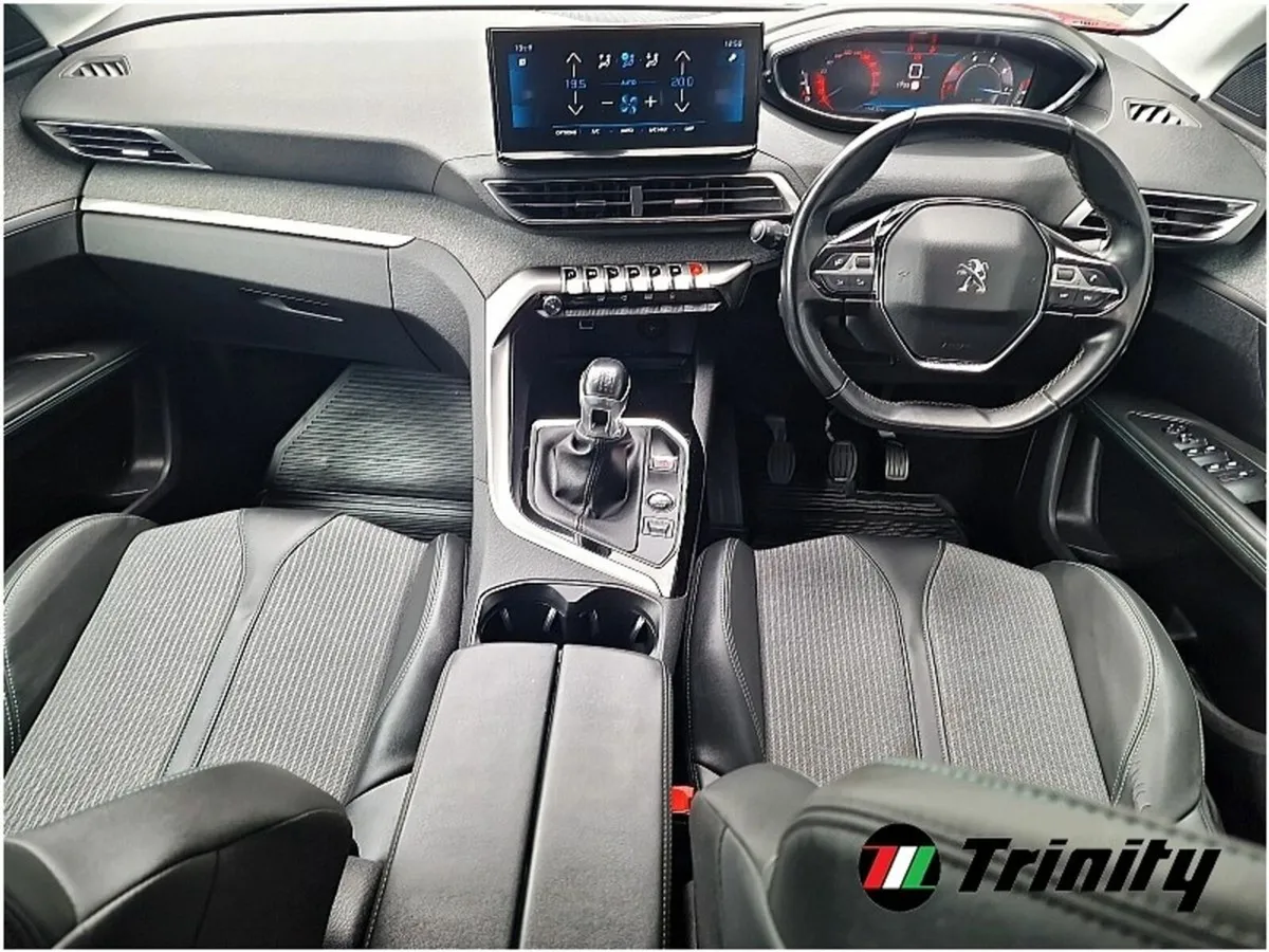 Peugeot 5008 ** 1.5 BLUEHDI ** 130BHP ** ALLURE ** - Image 2