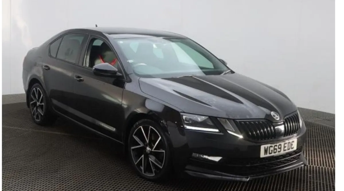 2019 (192) Skoda Octavia Sportline 2.0 TDI 150 BHP - Image 1