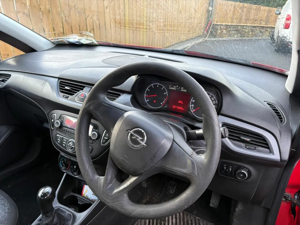 Opel Corsa 2015 - Image 3
