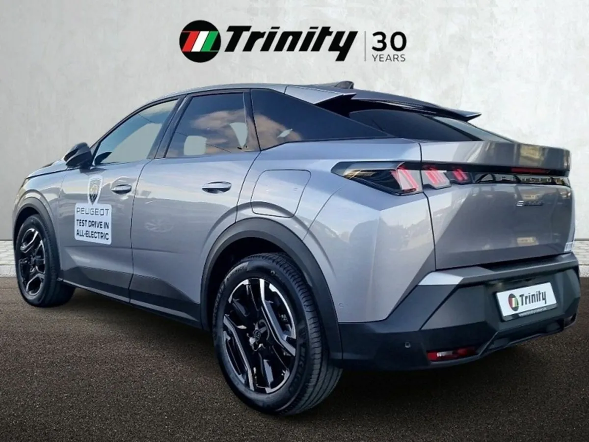 Peugeot 3008 ** BEV 73KWH ** 210BHP ALLURE ** TRIN - Image 3