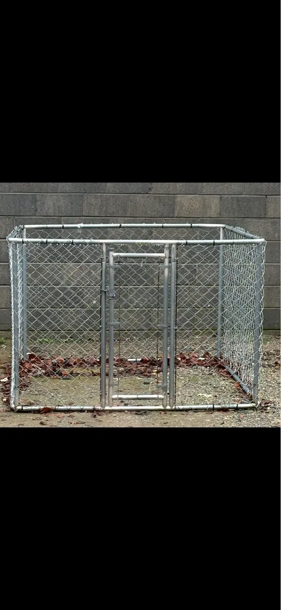 Dog kennel/ Dog run