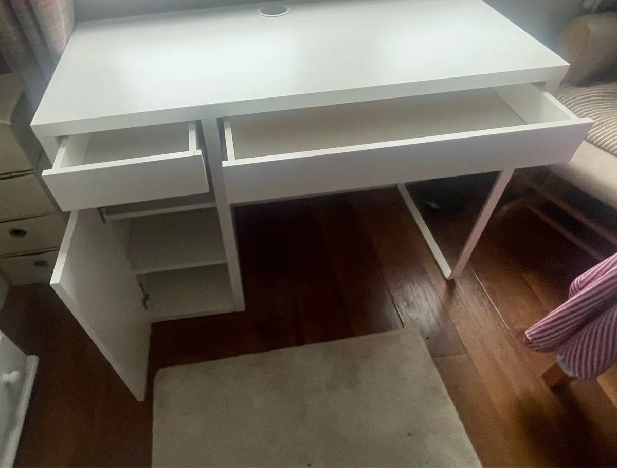 Office desk - Image 2