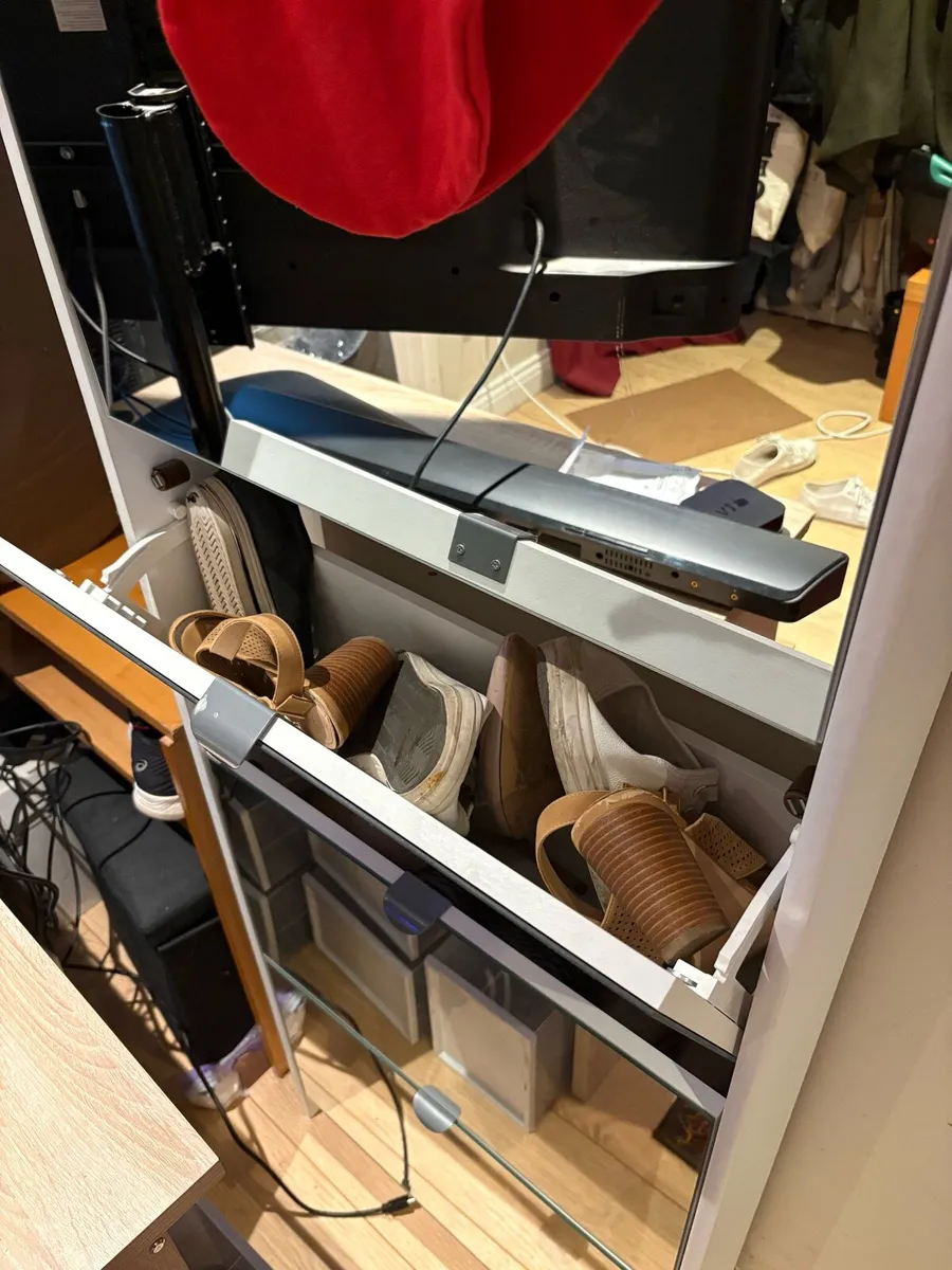 Show cupboard with mirror - Image 2