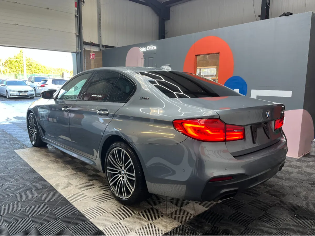 BMW 5-Series 2018 BMW 530E M-SPORT PERFORMANCE 2.0 - Image 4