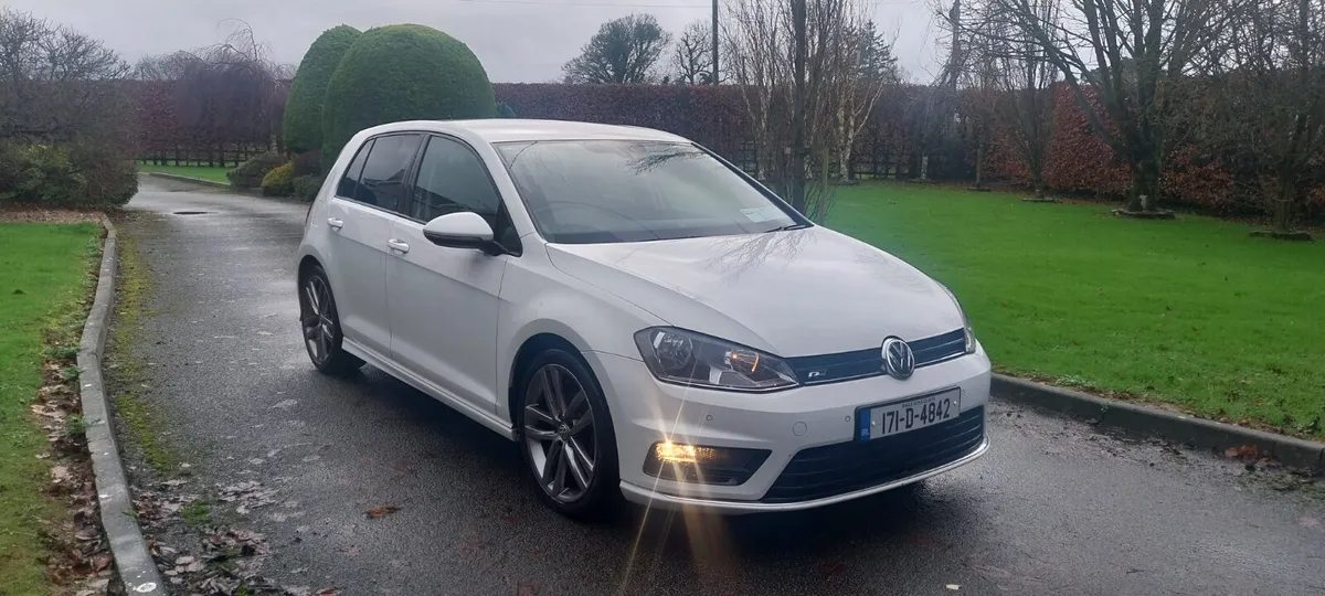 2017 Volkswagen Golf 1.2 Tsi R-Line 110hp Highline - Image 2