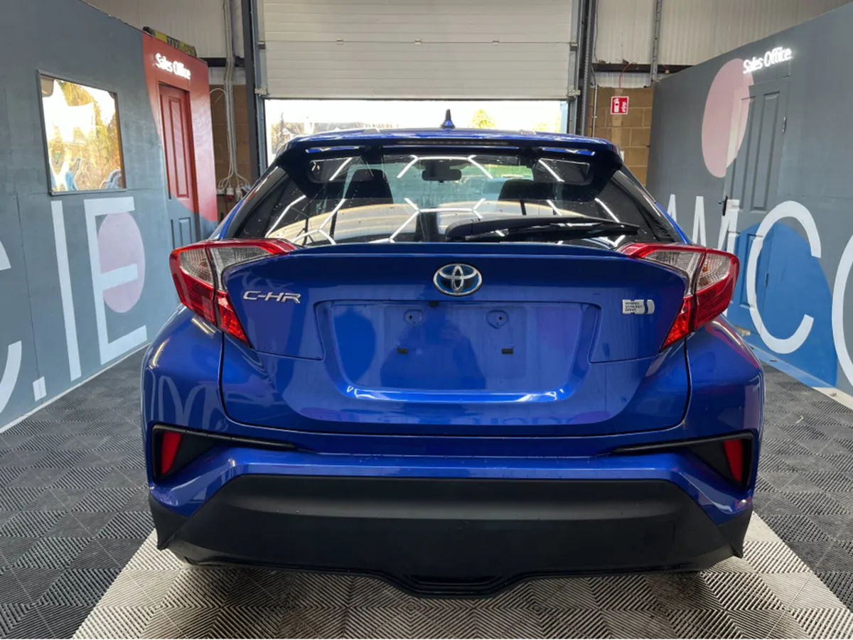 Toyota C-HR 2020 TOYOTA C-HR S 1.8 AUTOMATIC - Image 3