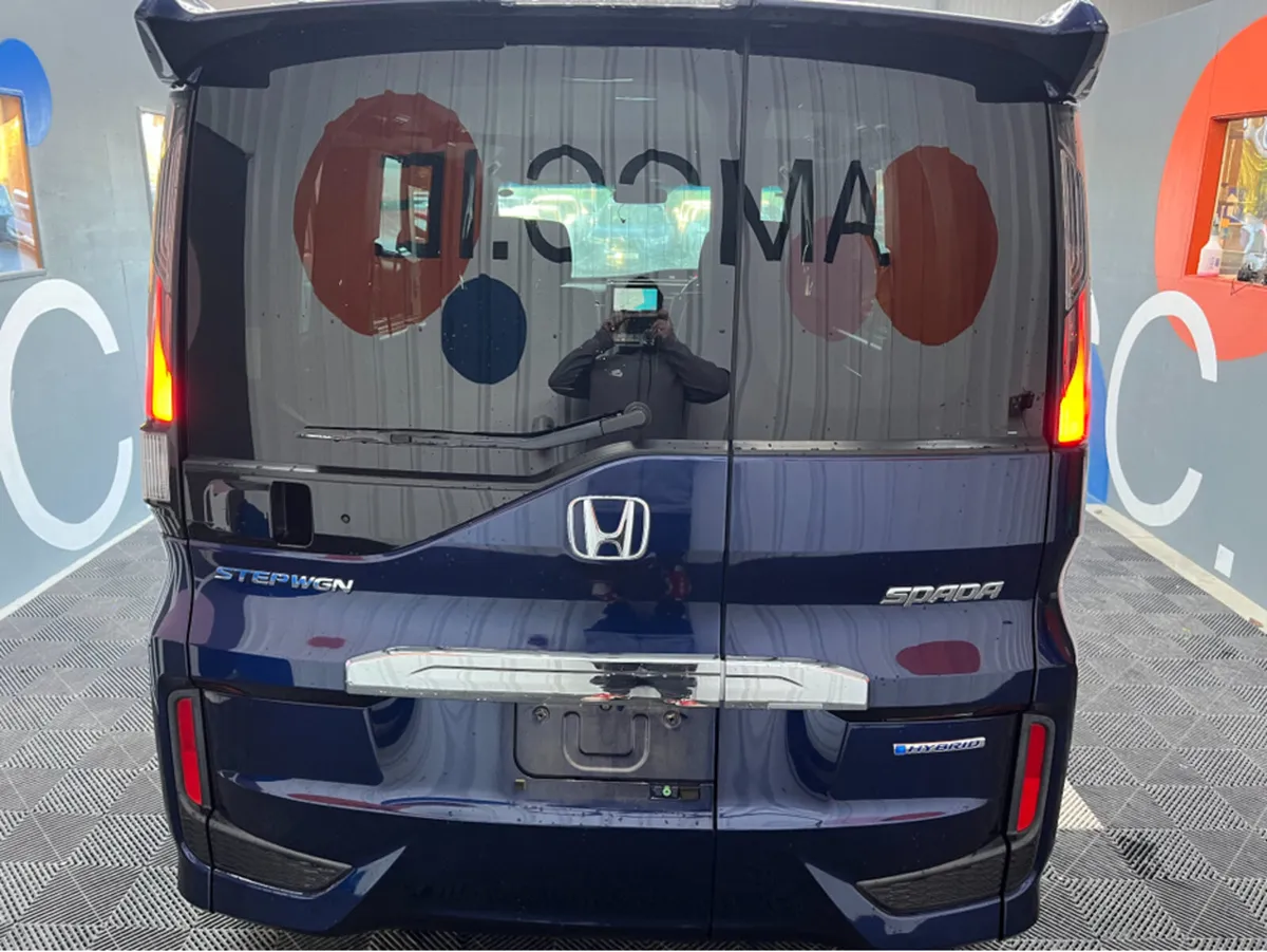 Honda Stepwagon €22950! 2017 HONDA STEPWAGON 7 SEA - Image 3