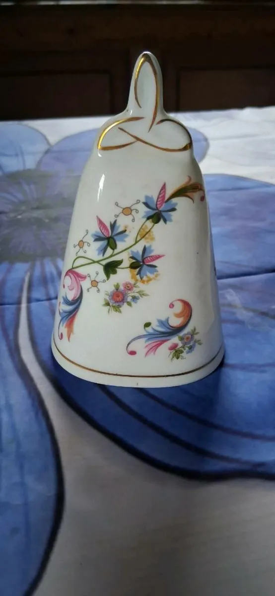 Royal Tara Irish fine bone china bell - Image 2