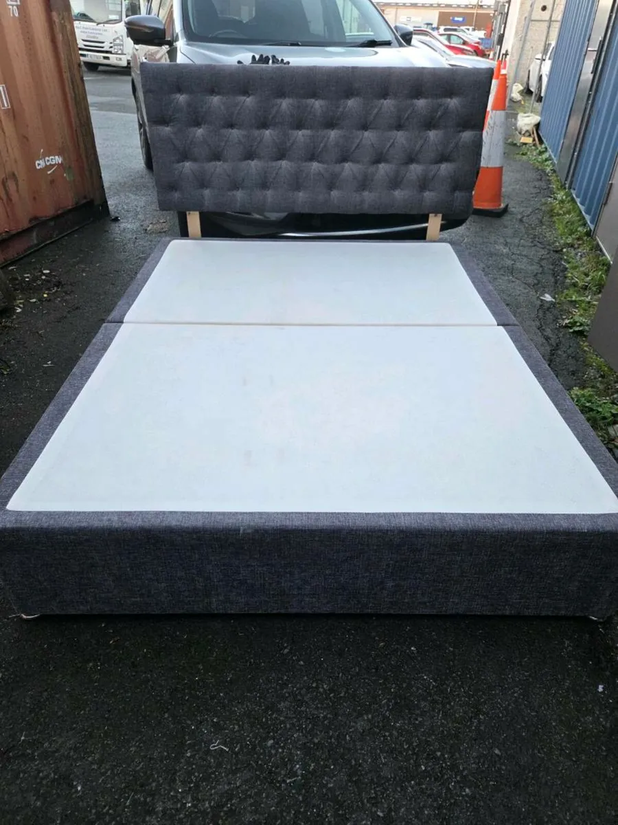 Double bed - Image 1