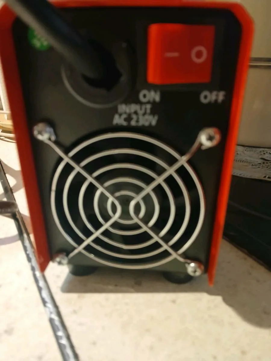 Boxer tag welder built-in fan brand new 300 a - Image 3