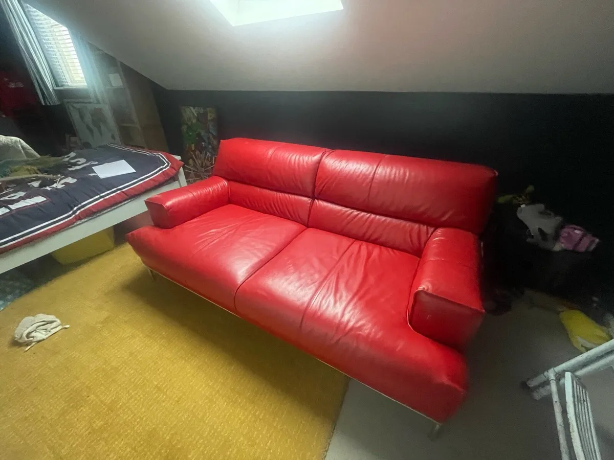 Leather couch - Image 2