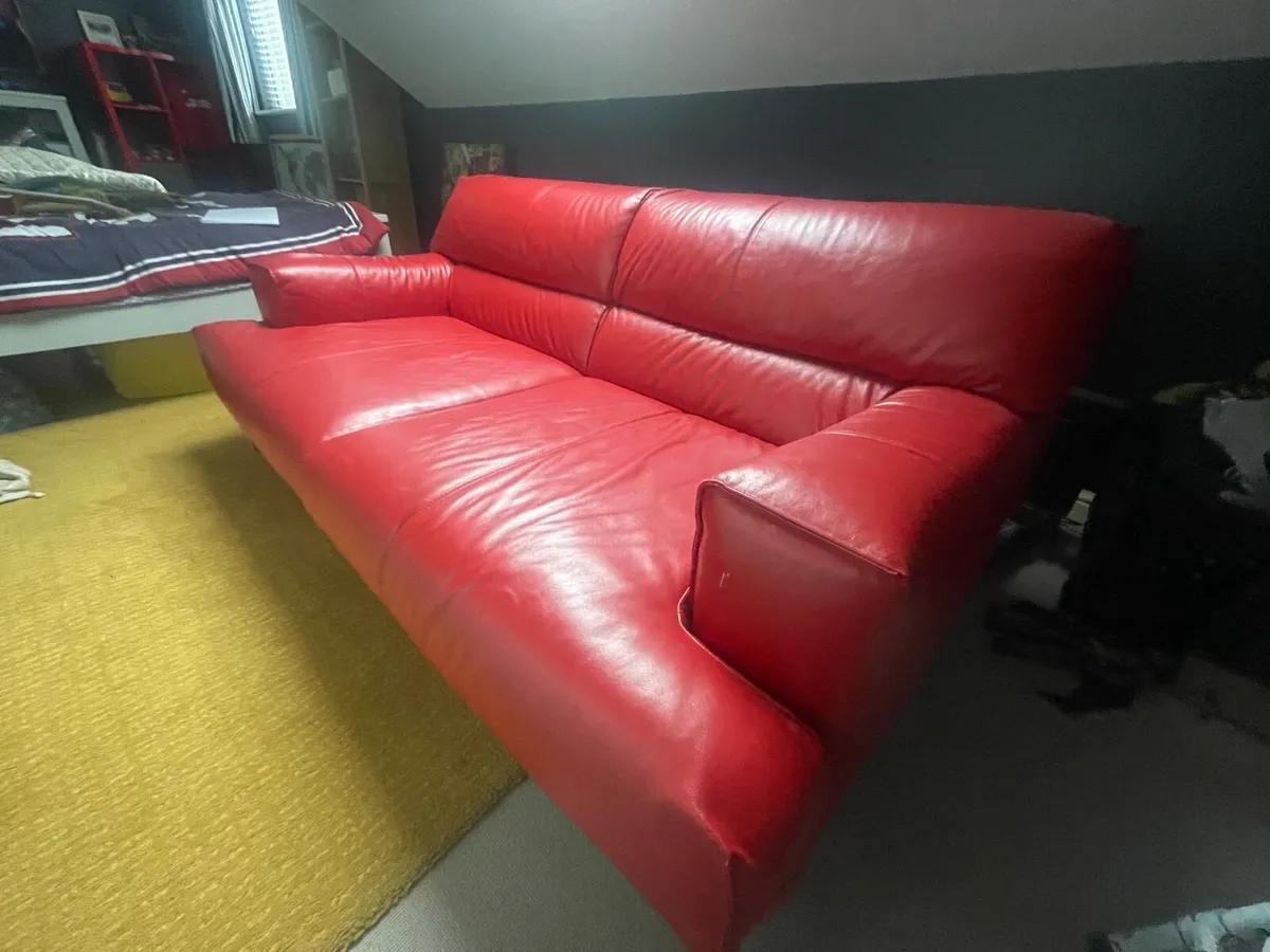 Leather couch - Image 3