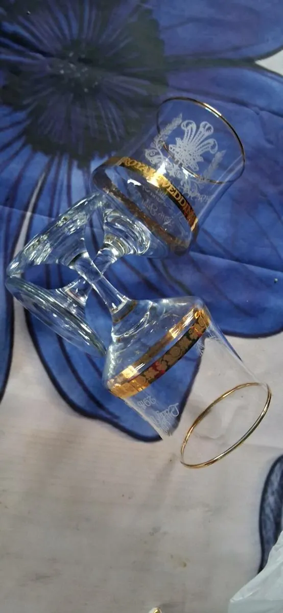 Wedding glasses princess Diana and Charles - Image 2