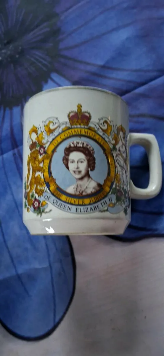 Antique mug - Image 1