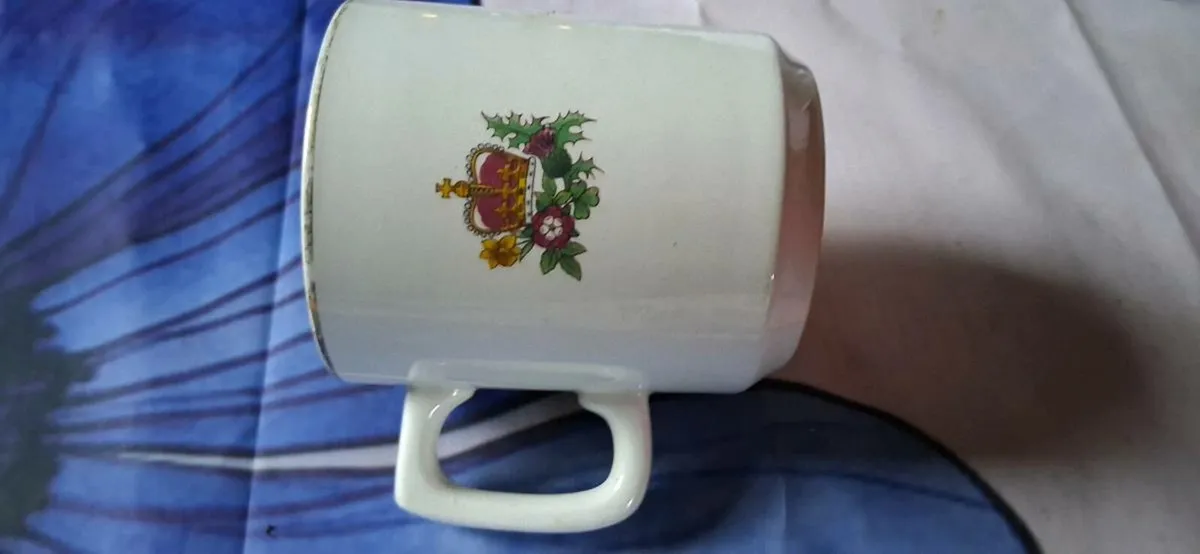 Antique mug - Image 2