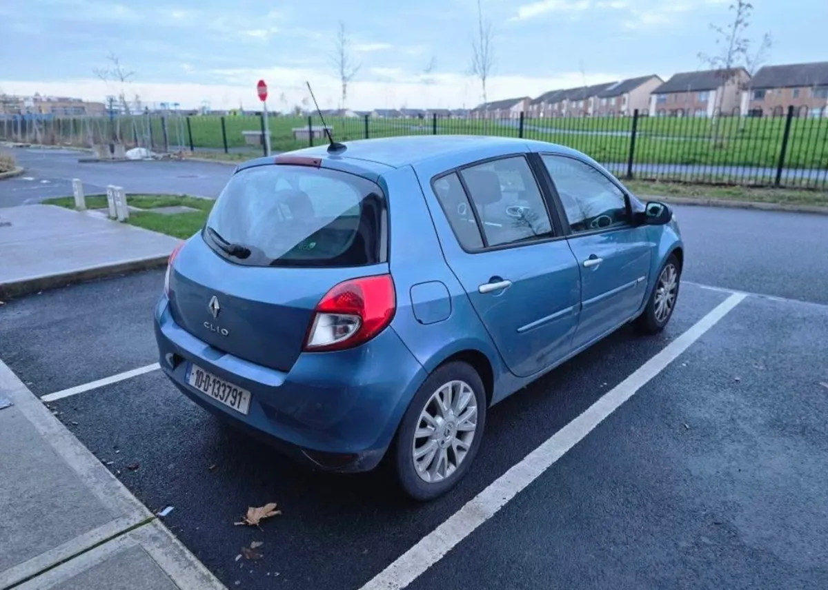 Renault Clio tax 03-26 - Image 2
