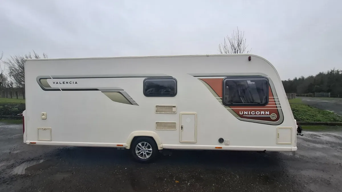 Bailey Unicorn Valencia caravan - Image 1