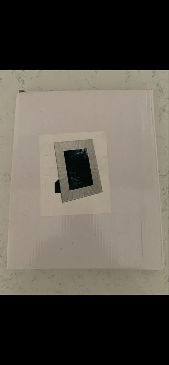 Picture frame - Image 2