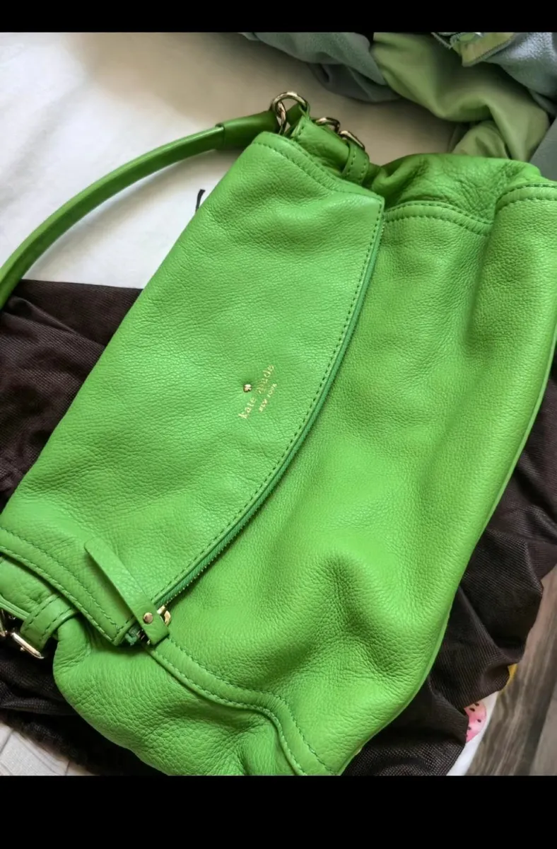 Near Brand New Kate Spado Leather Handbag - Image 3