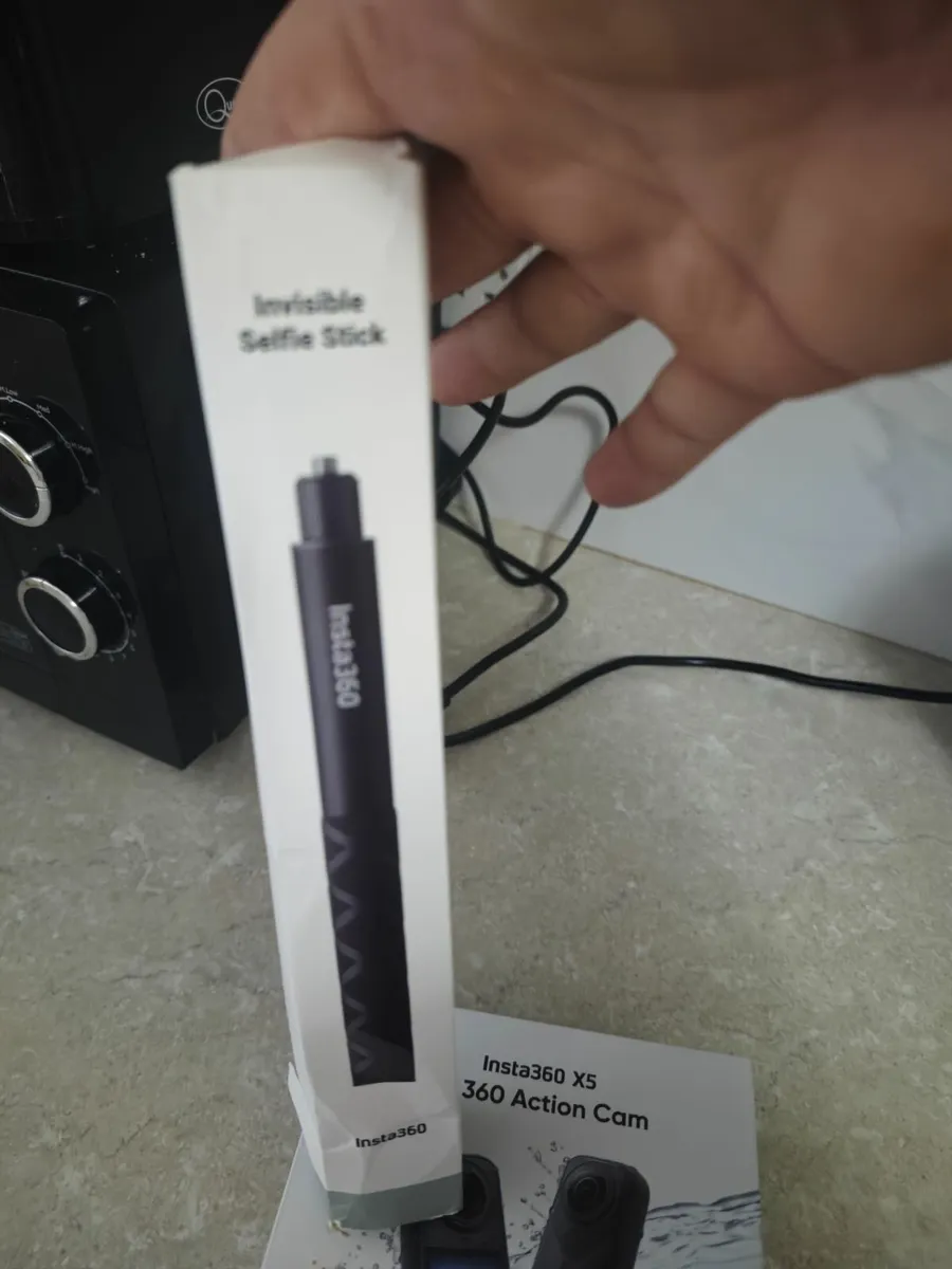 Insta 360 x5 action cam - Image 1