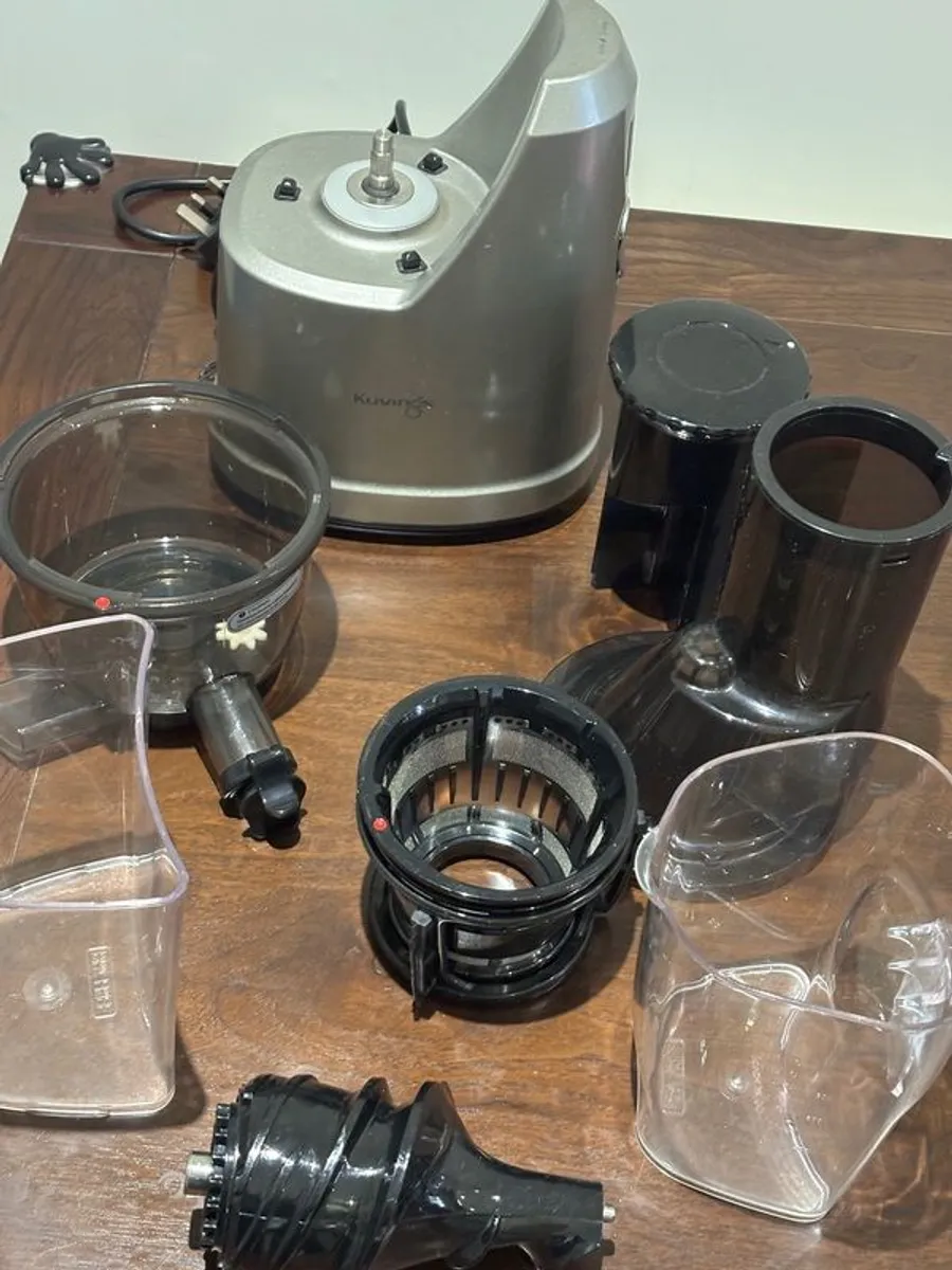 Kuvings B1700 Wide Feed Slow Juicer in Silver - Image 1
