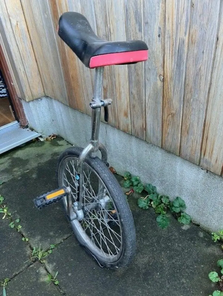 20" Unicycle with stand - Image 2