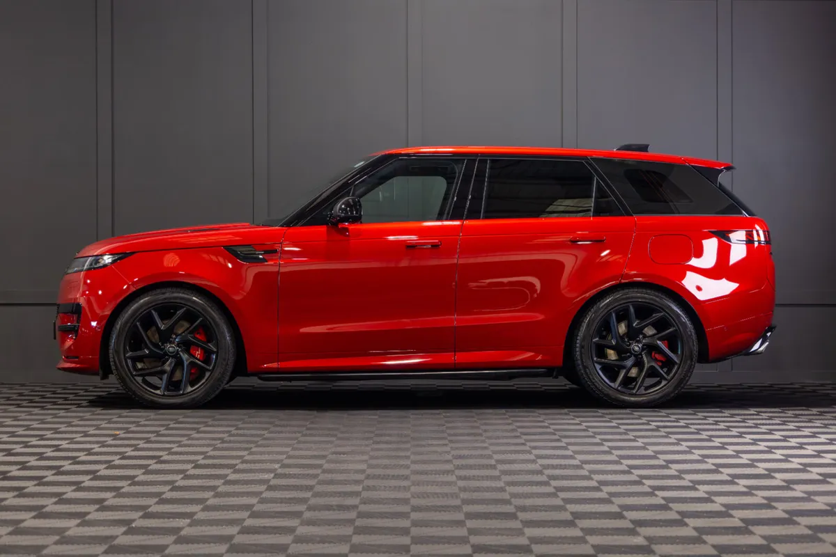 242 Range Rover Sport P460e Dynamic HSE - Image 3