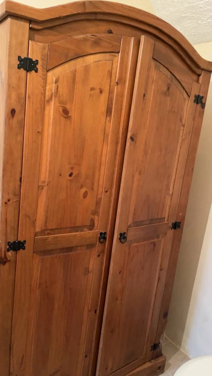 Wooden single bed, single mattres and wardrobe. - Image 3