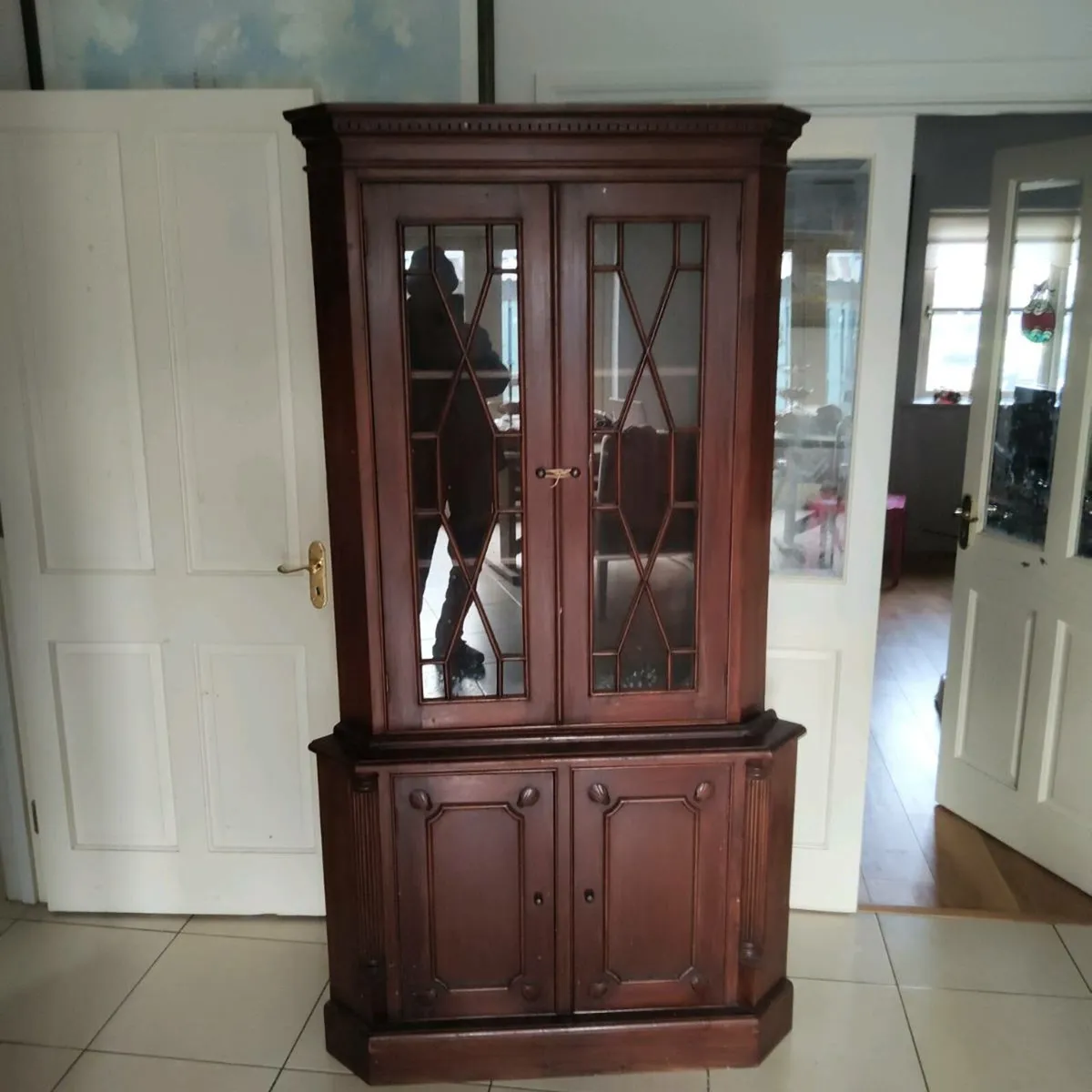 Display Cabinet