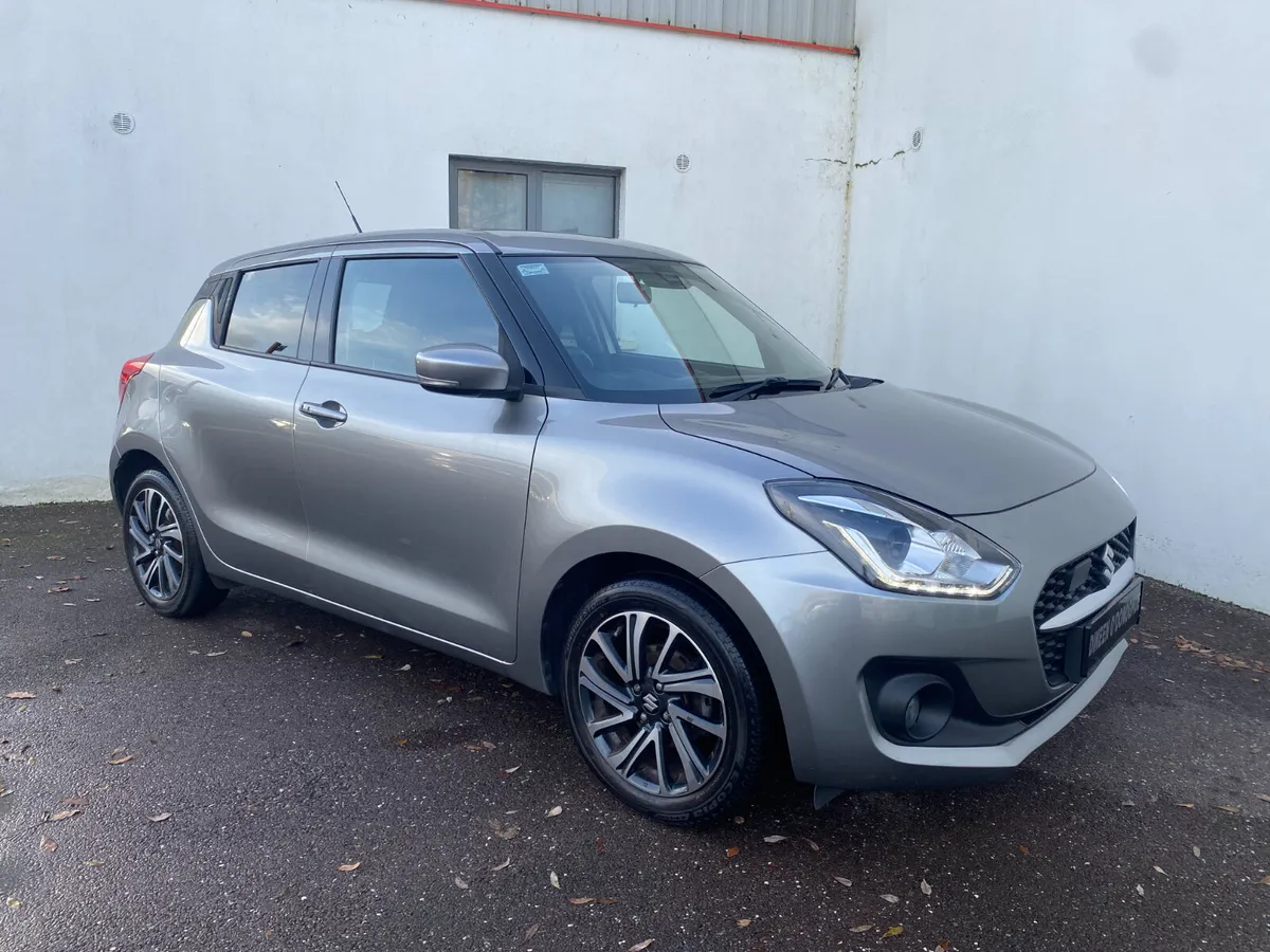 Suzuki Swift 2022 SZ5 - Image 1