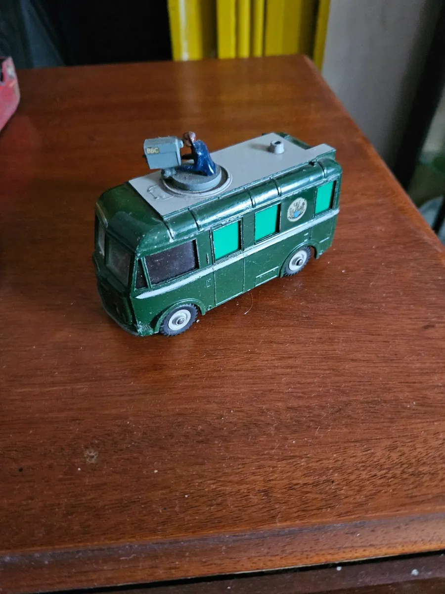 Corgi Outside Broadcasting Van