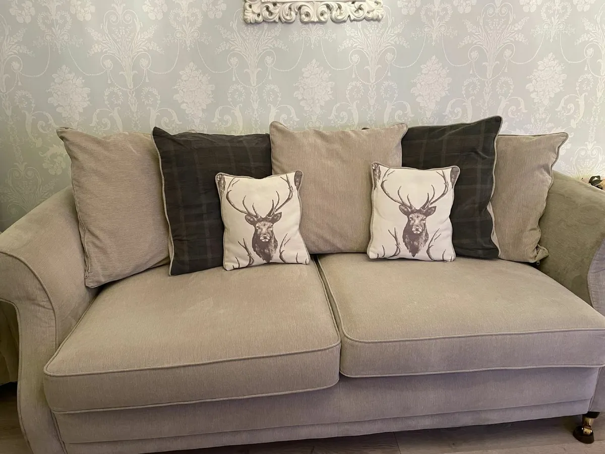 Beige 3 Seater sofa and armchair for €500 - Image 2