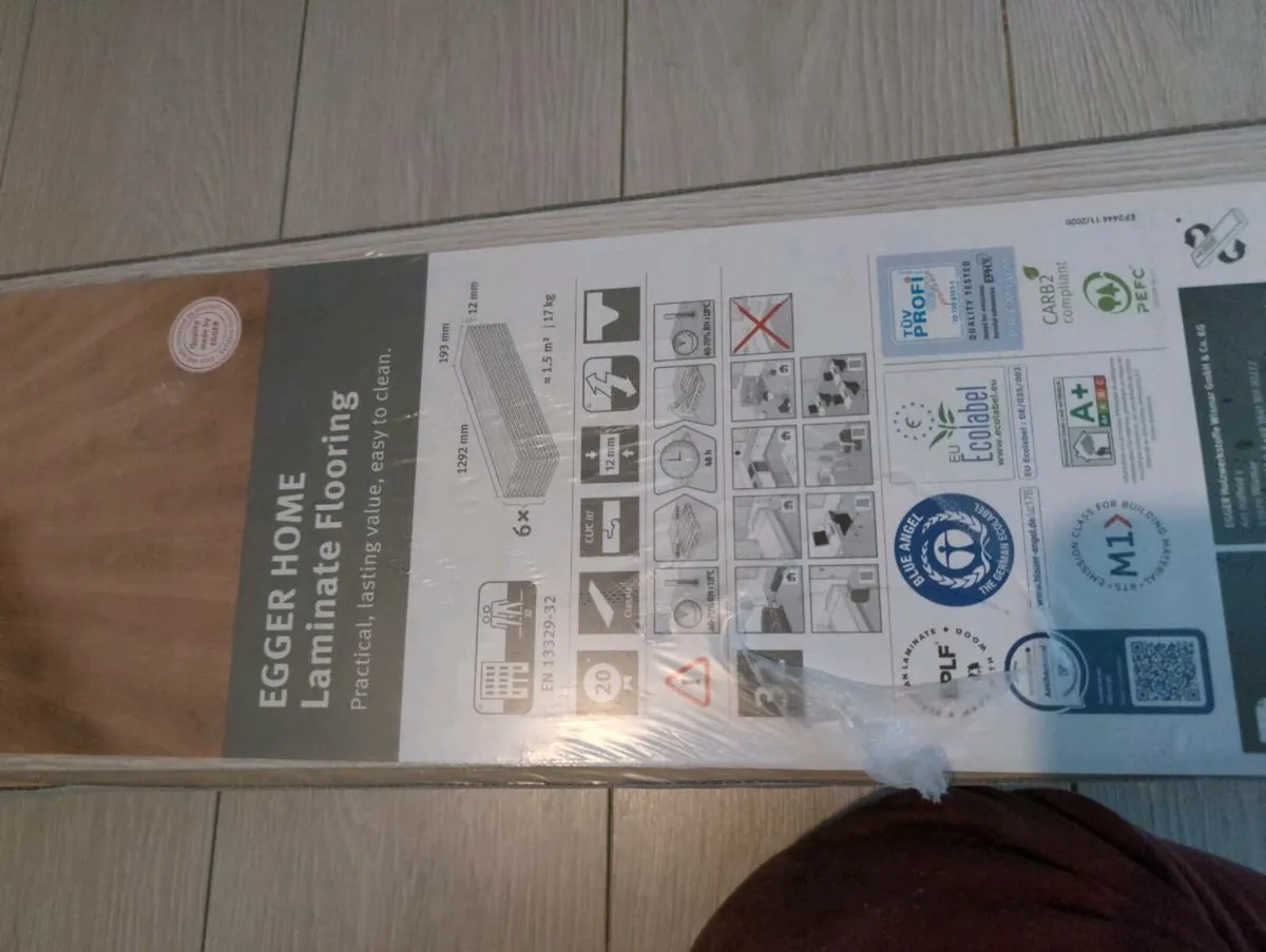 Laminate flooring - Image 1