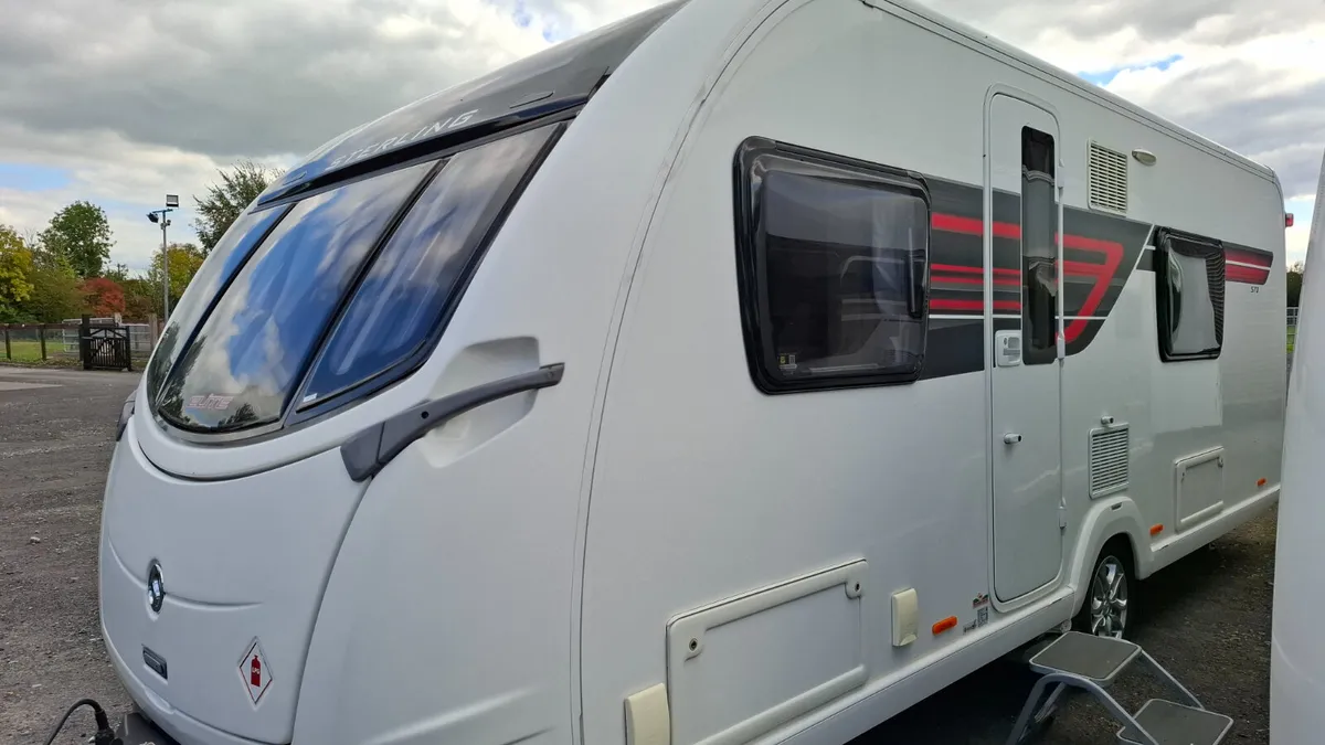 Swift Sterling Elite caravan - Image 4