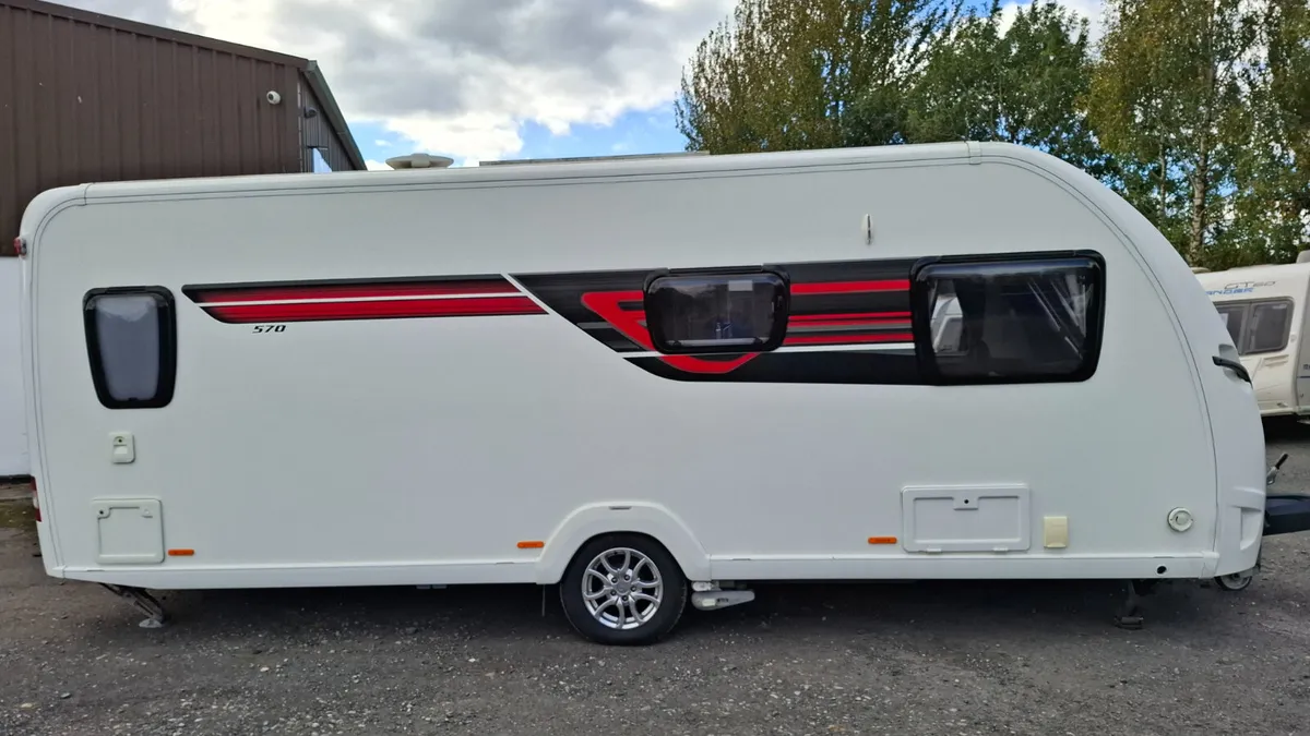Swift Sterling Elite caravan - Image 1