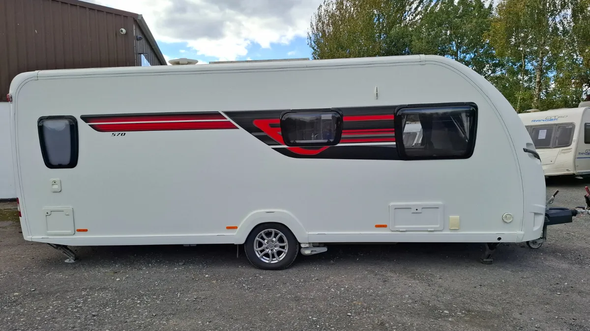 Swift Sterling Elite caravan - Image 2