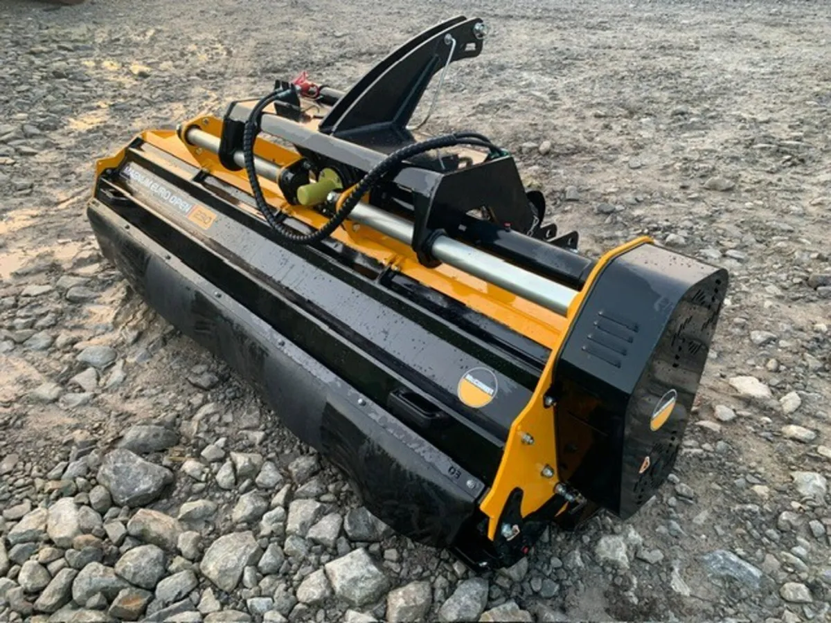 MCCONNEL MAGNUM EURO 230 FLAIL MULCHER - Image 3