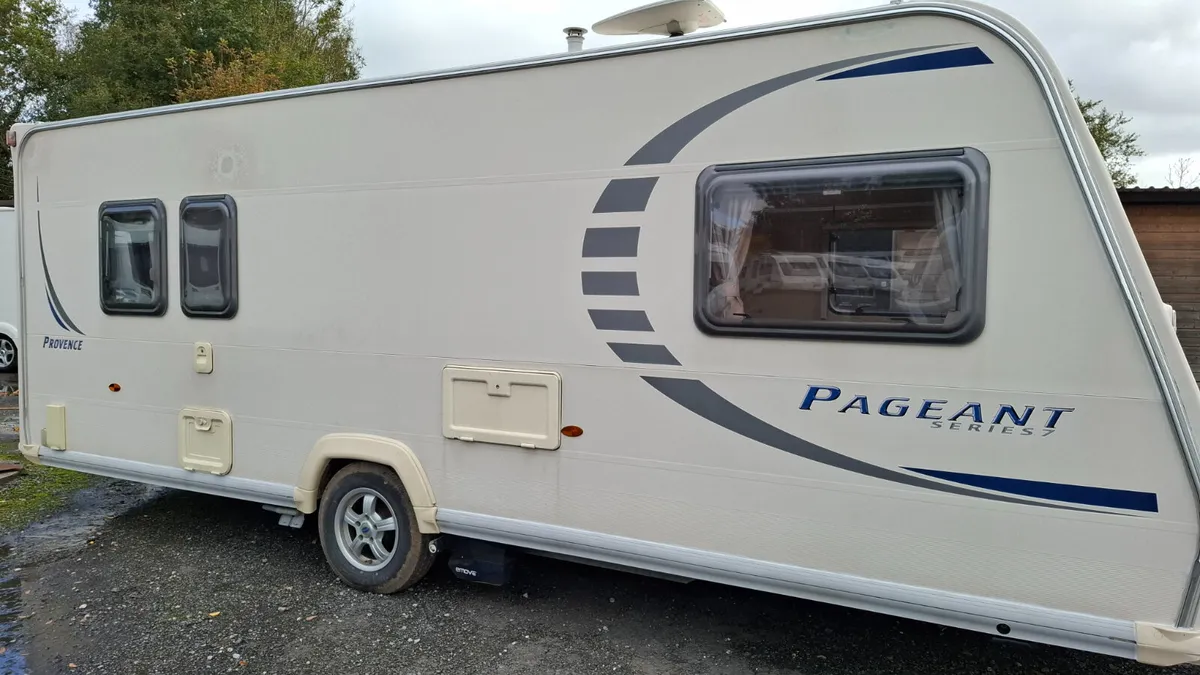 Bailey Pageant 5 berth caravan - Image 1