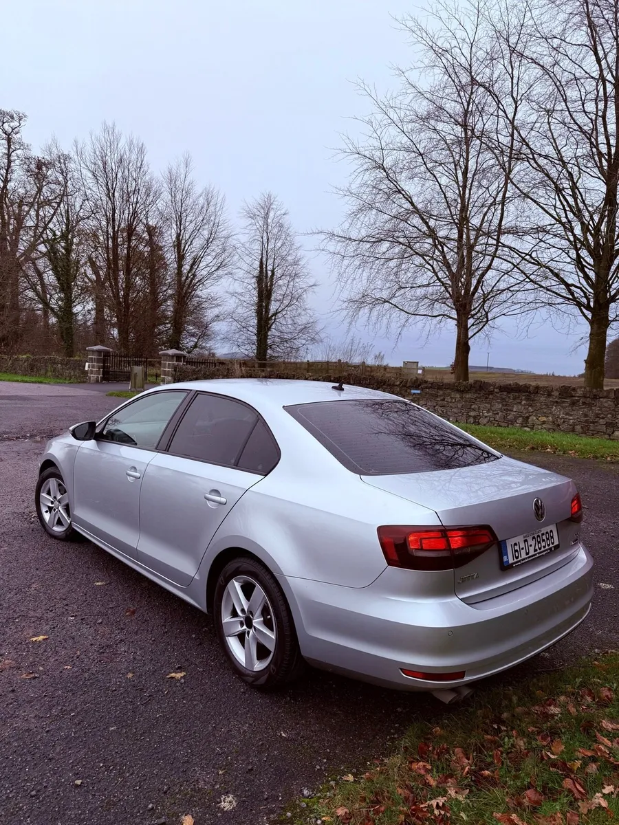 161 VW Jetta 2.0TDI CL Long NCT €6795 - Image 2