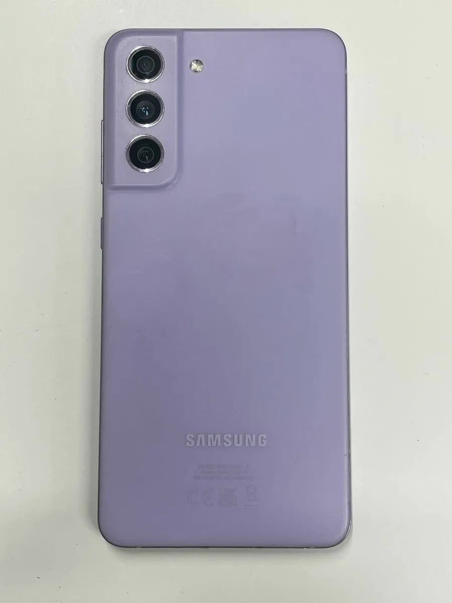 Samsung Galaxy S21 FE 5G - Image 2