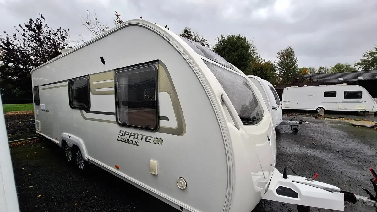 Swift Sprite Exclusive 6 berth caravan - Image 3