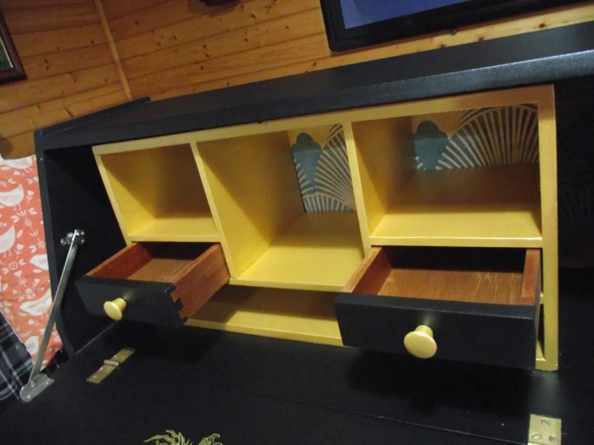 1960's Cocktail Cabinet/Bureau - Black & Gold - Image 4