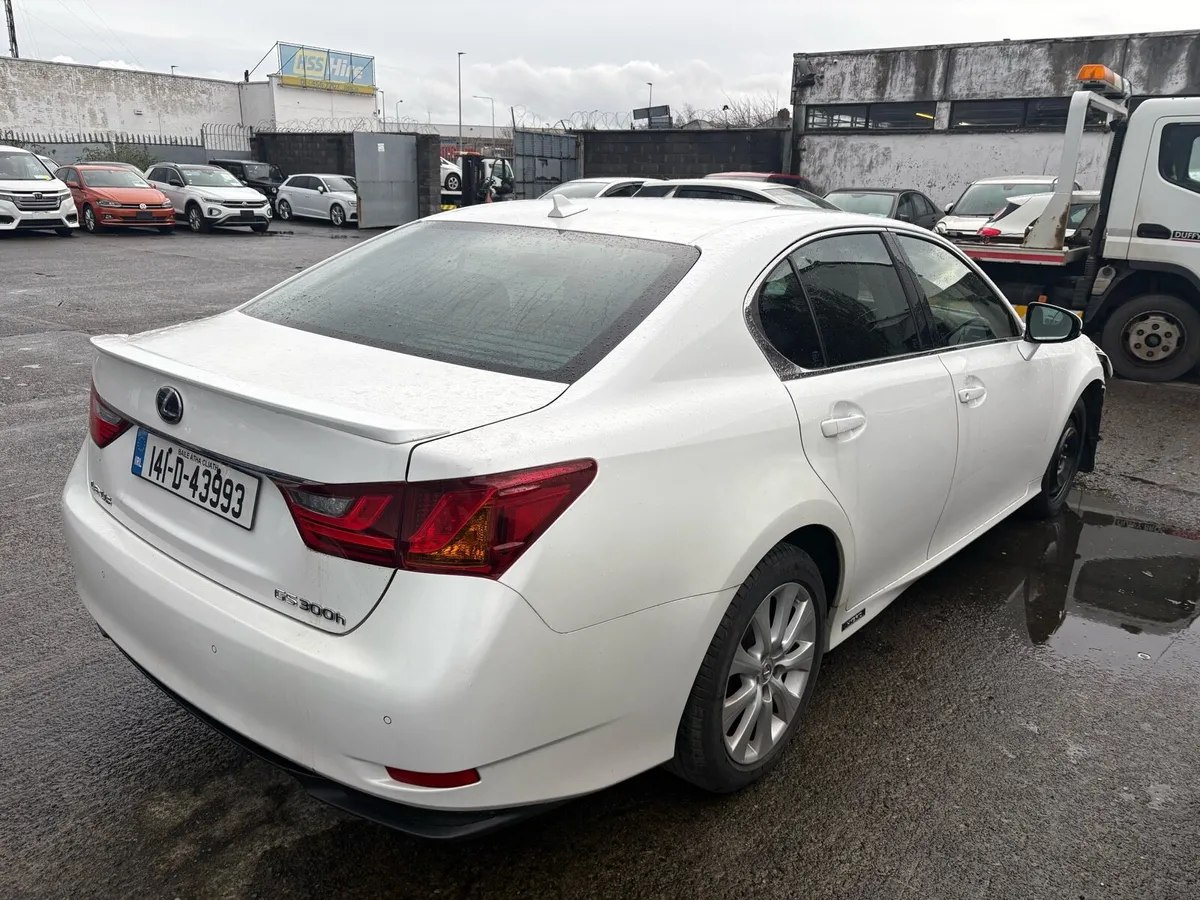 14 Lexus GS….Hybrid - Image 2