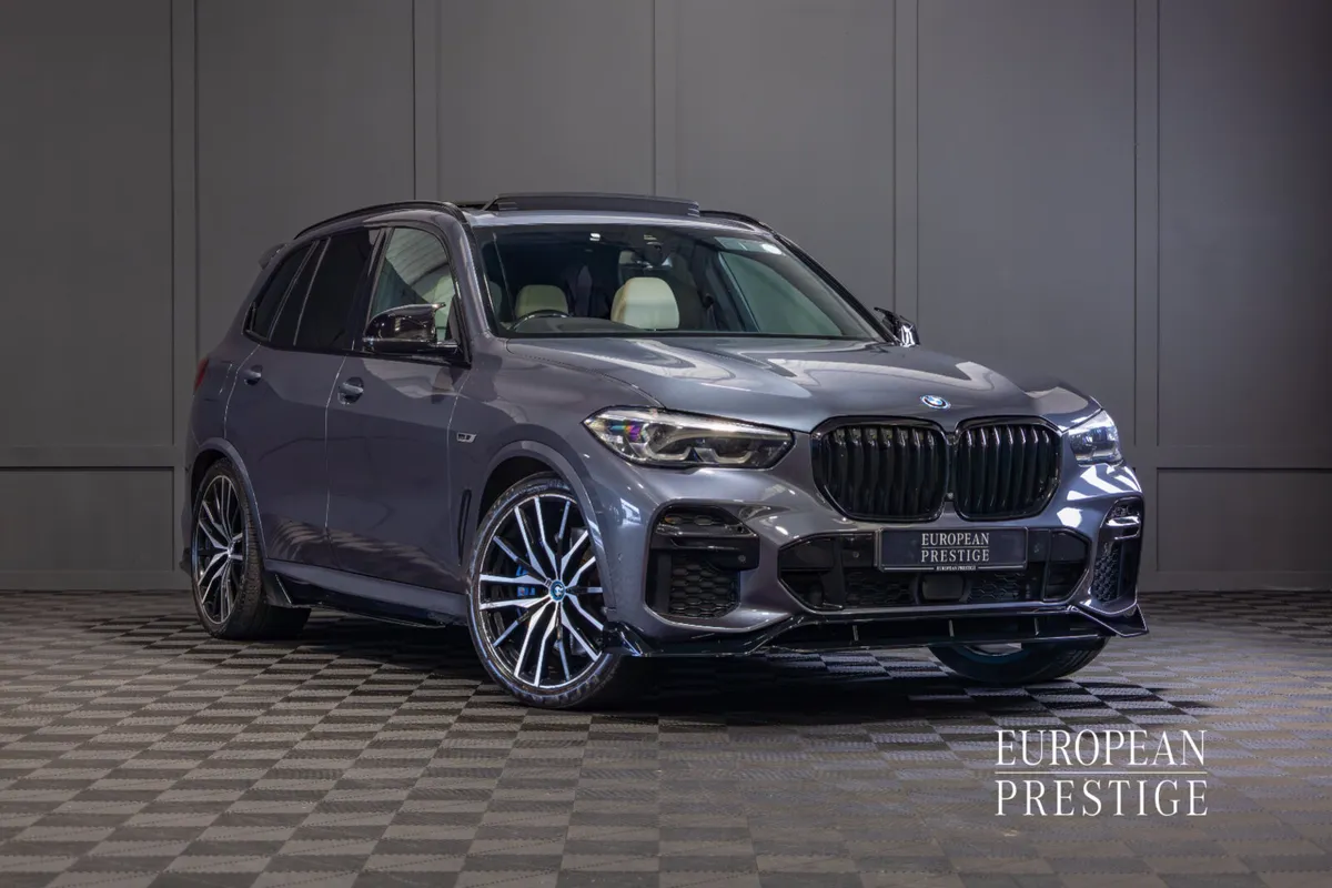 2022 BMW X5 X-Drive 45e M-Sport *Pan Roof - Image 1