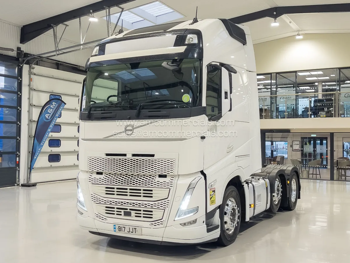 2023 VOLVO FH GLOBETROTTER - Image 3