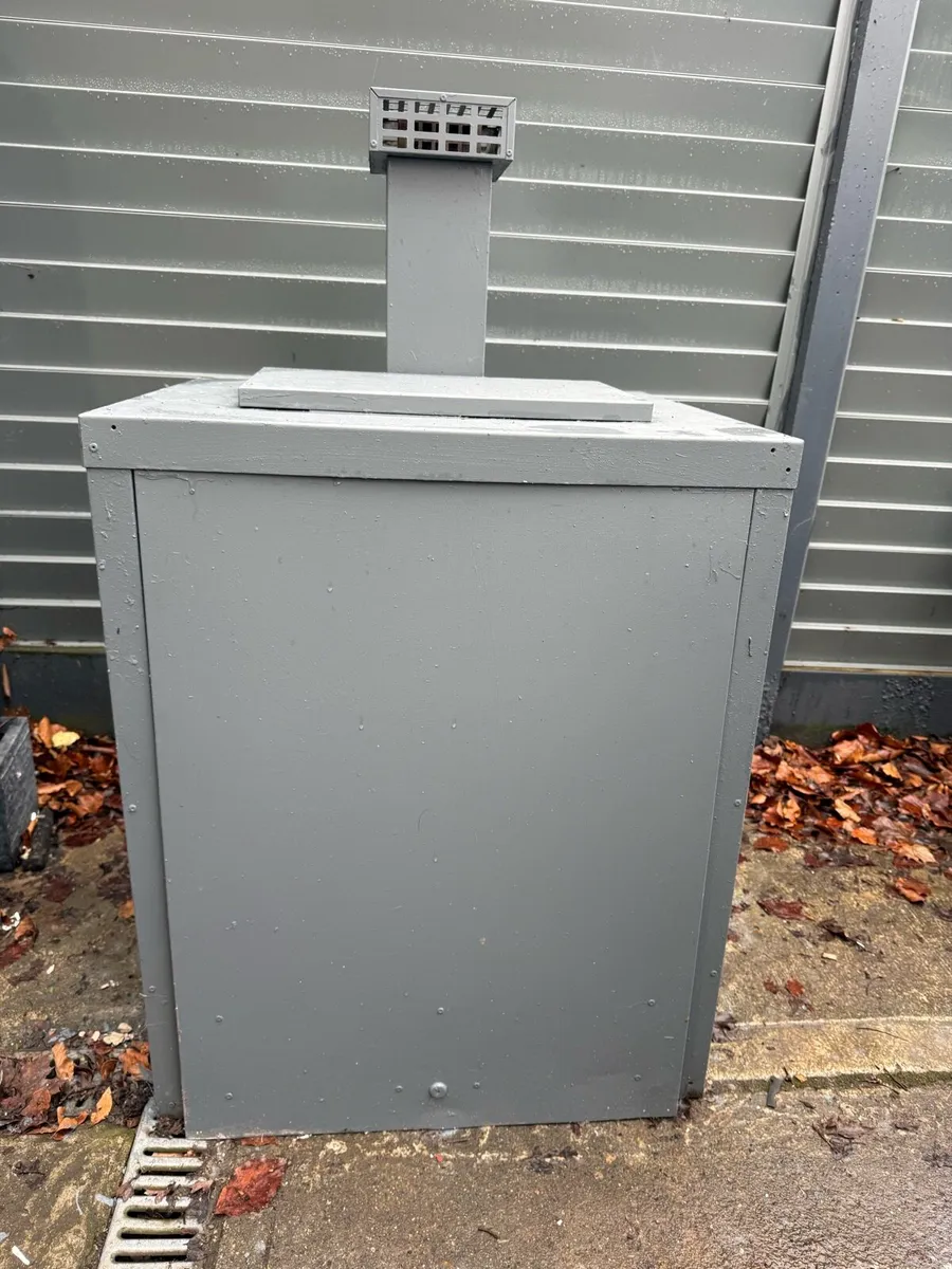 Oil boiler - Image 1