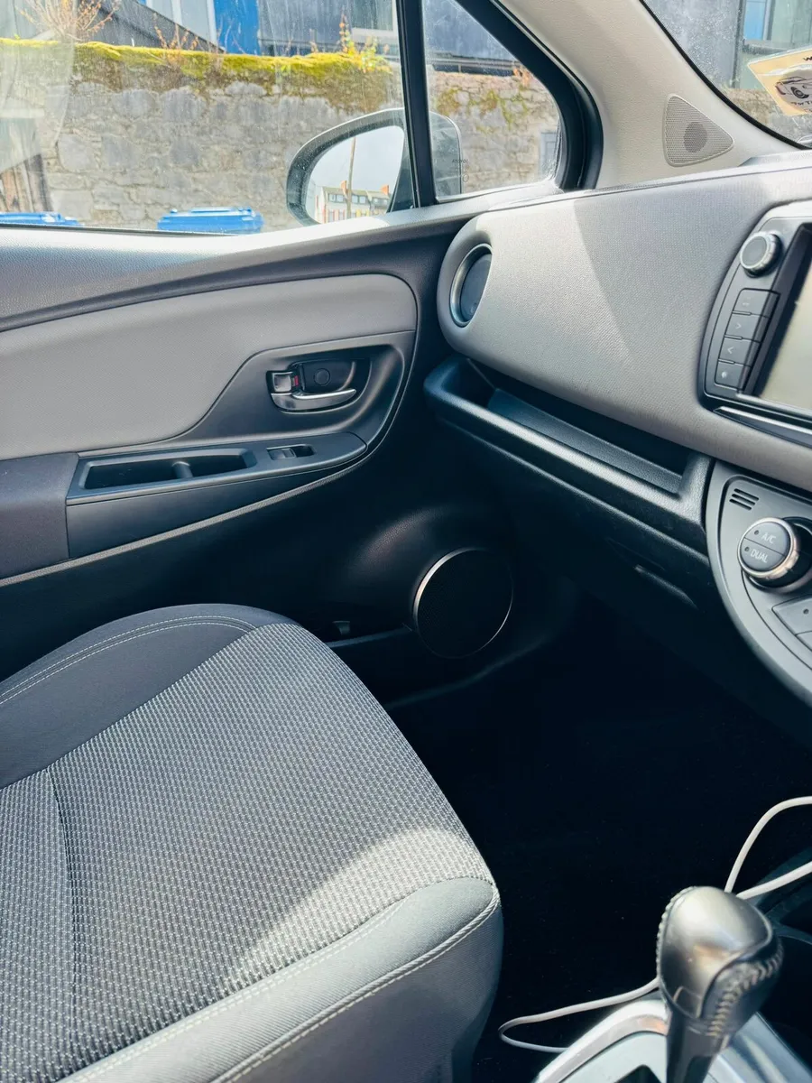 Toyota yaris 1.5 Automatic - Image 4