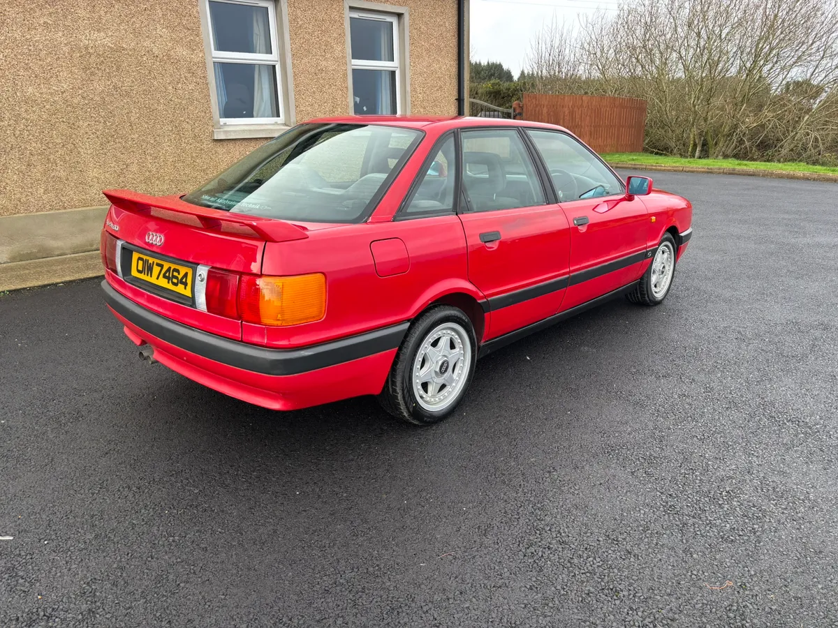 Audi 80 sport classic car - Image 3